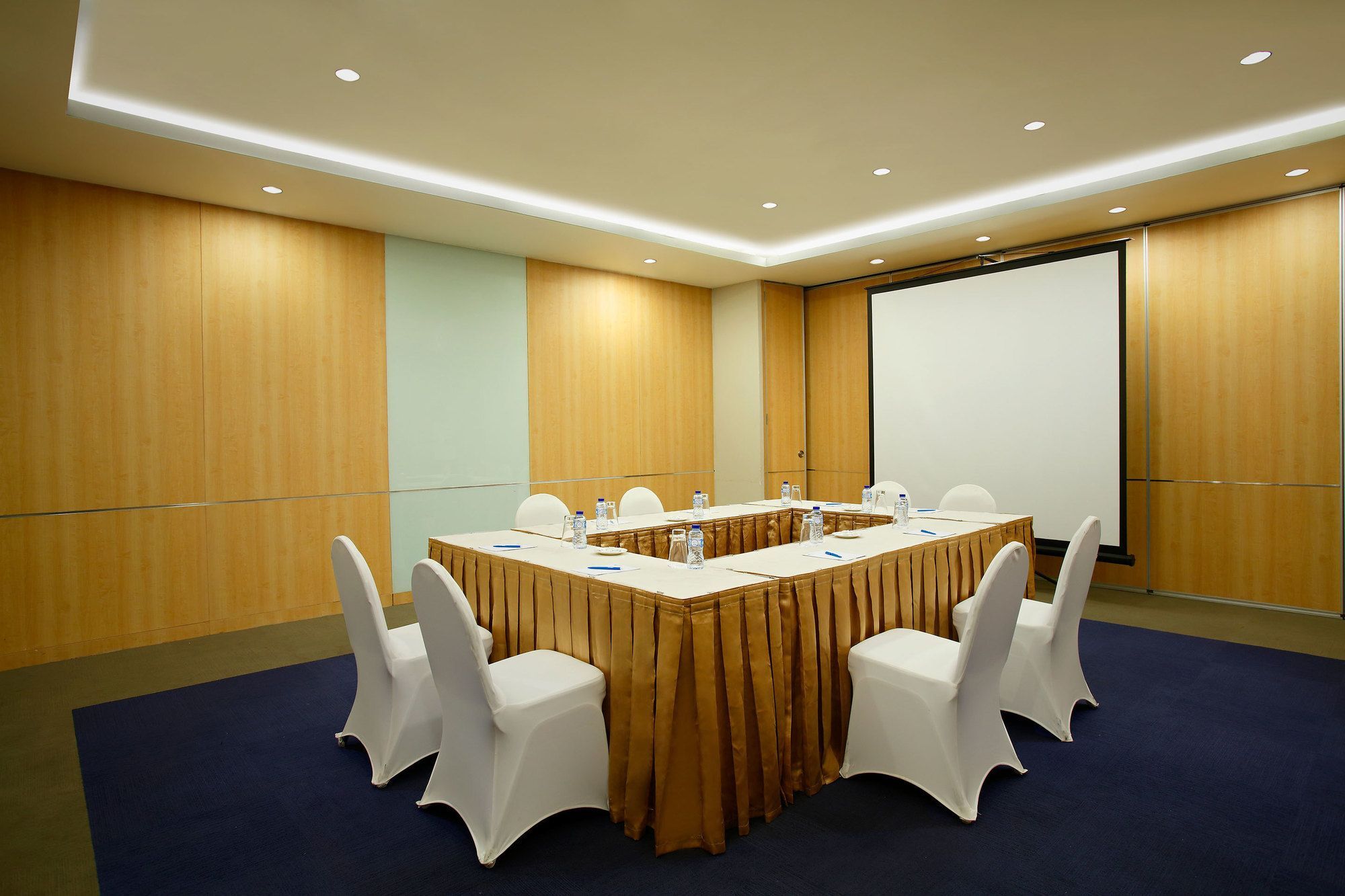 Batiqa Hotel & Apartments Karawang Exteriér fotografie